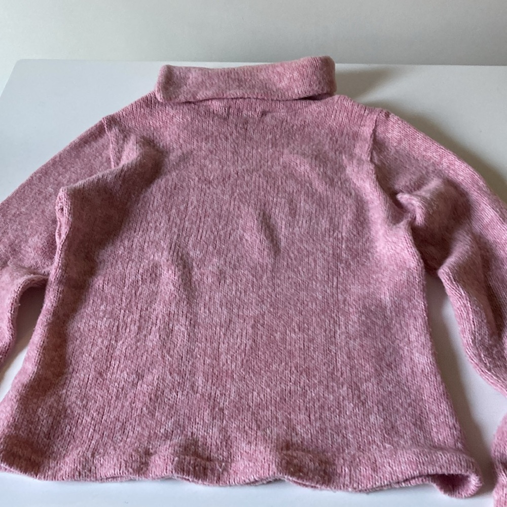 Pink turtleneck sweater - Picture 4 of 4